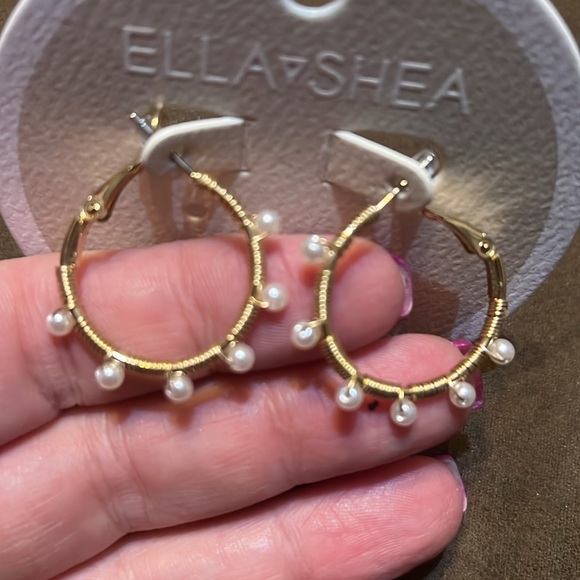 NWT Ella Shea Hoop Earrings - Picture 2 of 4